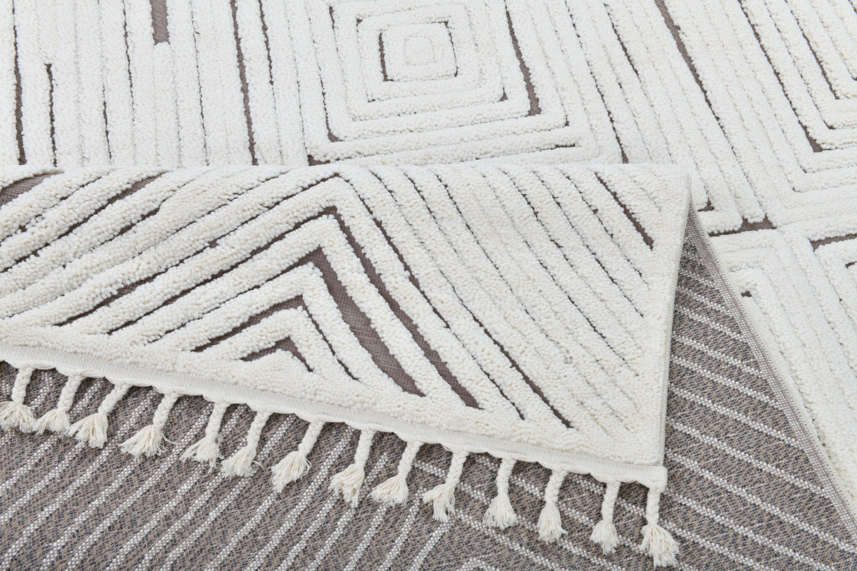 Madu Moroccan Abstract Rugs with Geometric Pattern