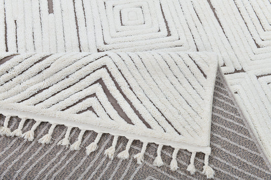 Madu Moroccan Abstract Rugs with Geometric Pattern