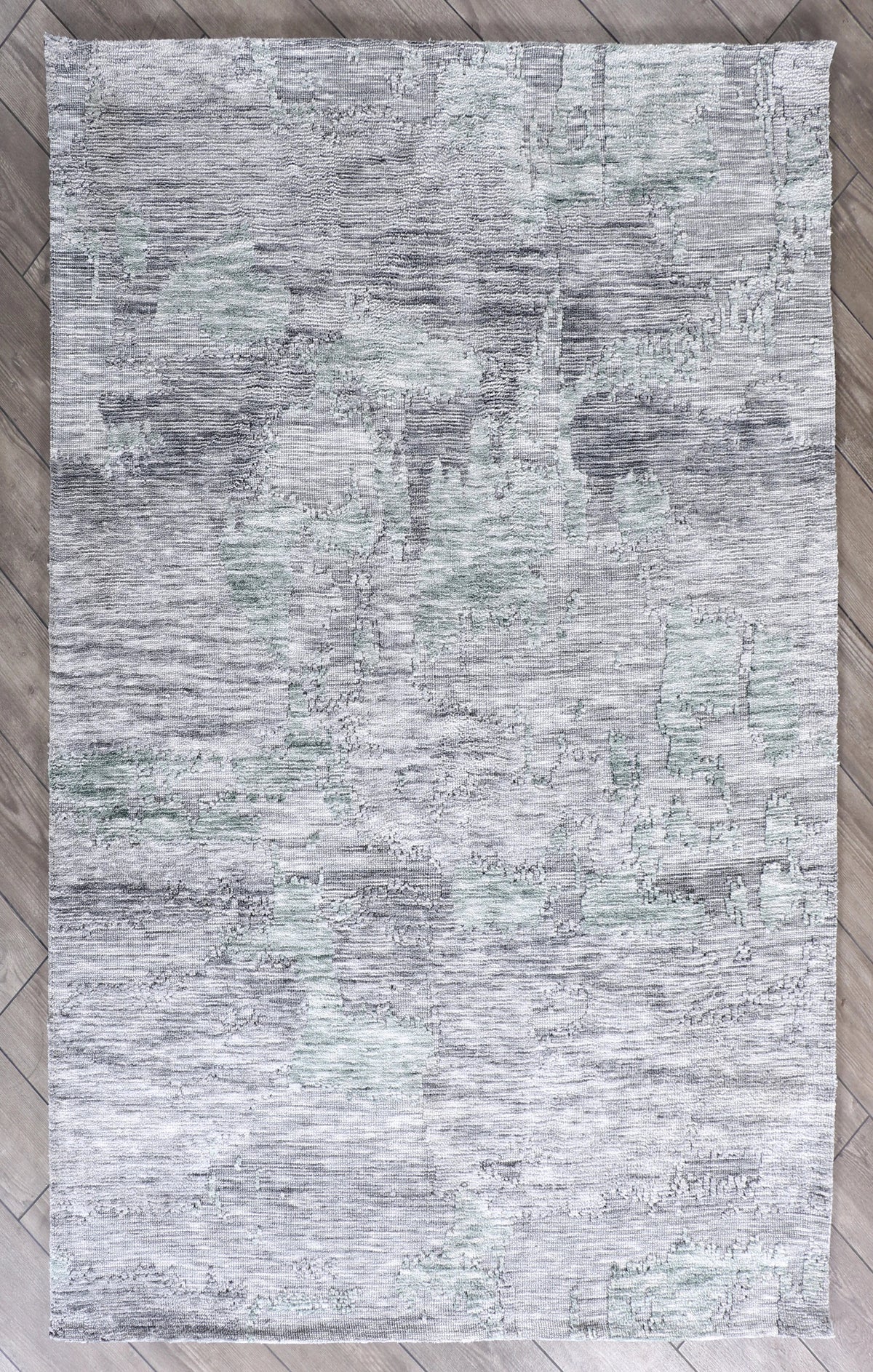 Modern High Low Grey Rugs | Textured design