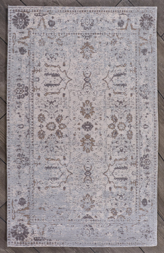 Traditional Vintage Floral Rug - Natural Beige & Ivory Distressed Design